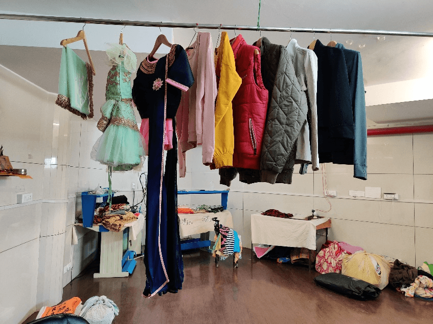 Maa Laundry & Dry Cleaners